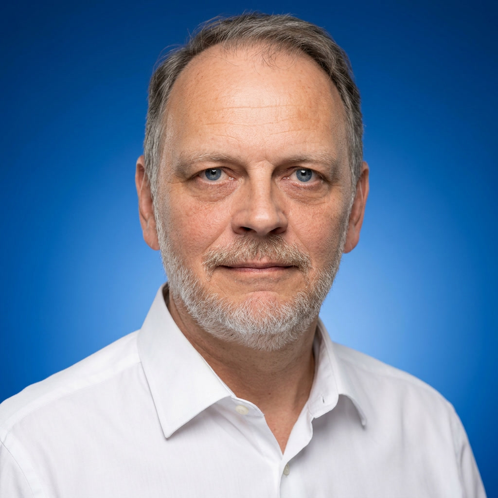 Dr Andreas Becker